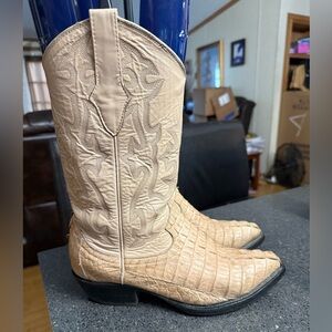 Max Leather Hand Made Cream Caiman Tail Western Cowboy Boots Size 7.5EE Mens.
